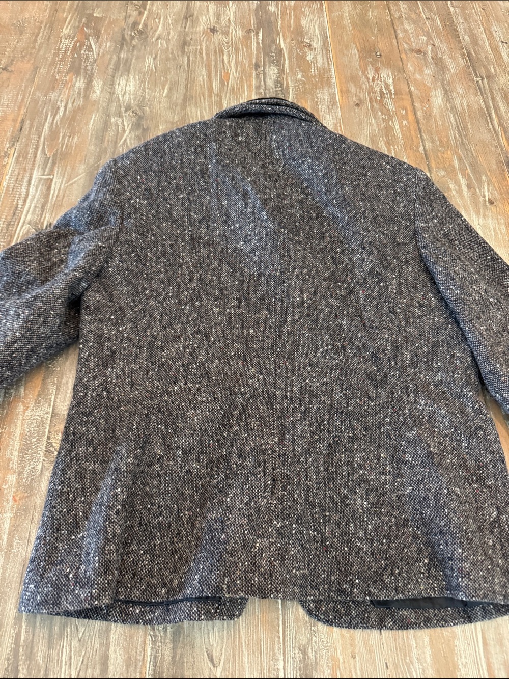Wool Blend Gray Tweed Jacket with Black Faux Fur Collar - Picture 4 of 4